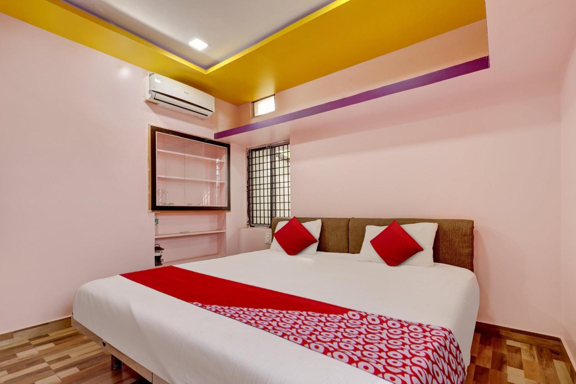 Oyo Sampige Heritage Hotel Koppal Exterior photo